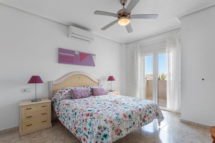 Image No.14-3 Bed Villa for sale