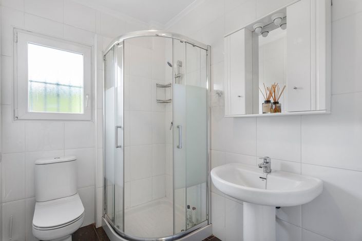 Image No.17-3 Bed Villa for sale