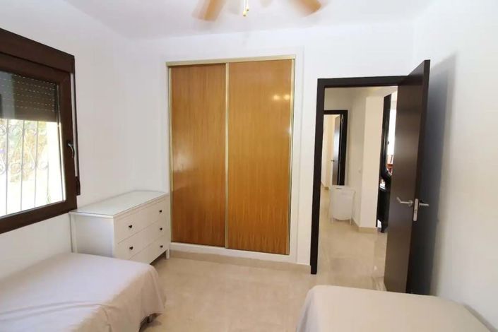 Image No.17-Villa de 5 chambres à vendre à Villamartin