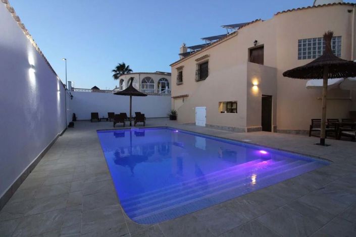 Image No.31-Villa de 5 chambres à vendre à Villamartin