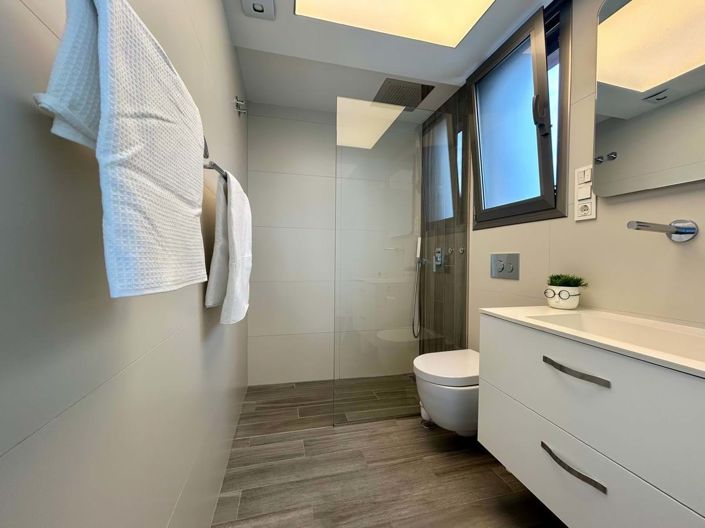 Image No.13-3 Bed Villa for sale