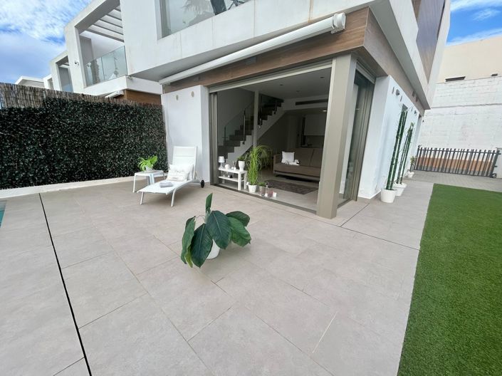 Image No.21-3 Bed Villa for sale