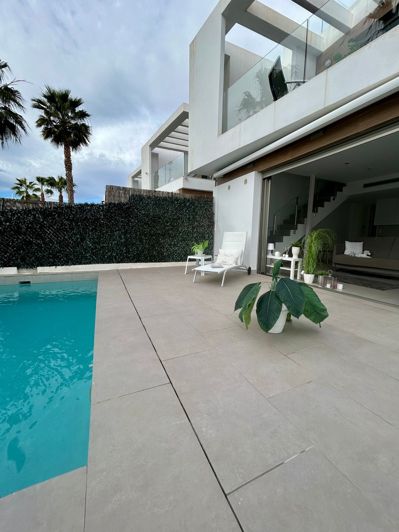 Image No.33-3 Bed Villa for sale