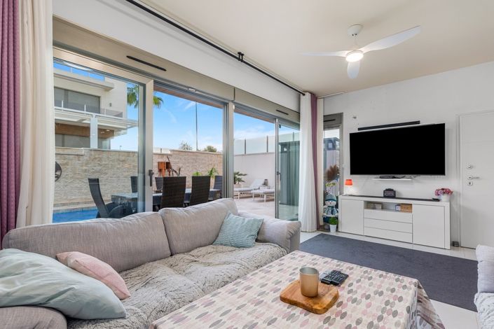 Image No.5-Villa de 3 chambres à vendre à Villamartin