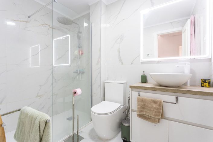 Image No.21-3 Bed Townhouse for sale