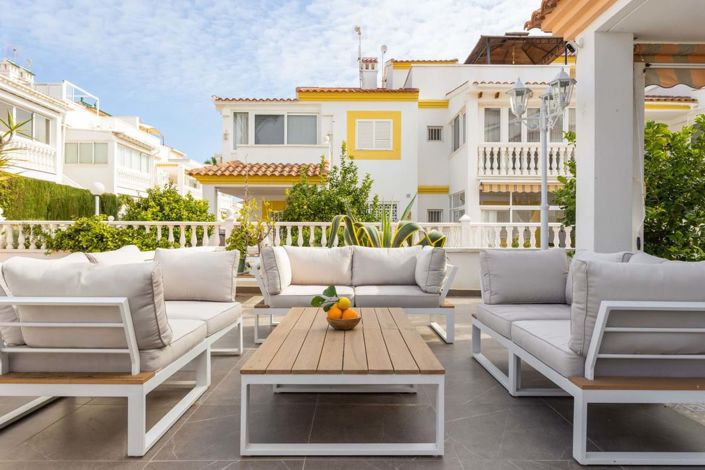 Image No.4-3 Bed Townhouse for sale