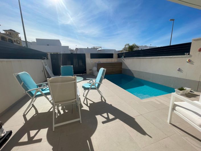 Image No.7-4 Bed Townhouse for sale