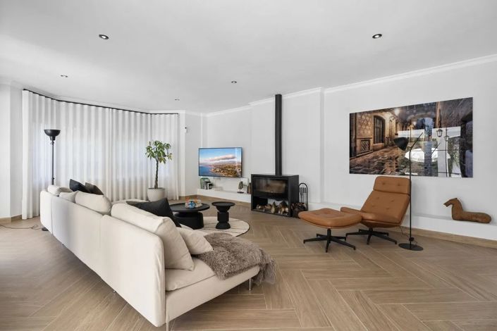 Image No.5-4 Bed Villa for sale