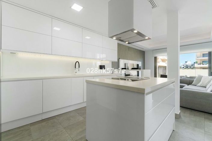 Image No.7-3 Bed Villa for sale