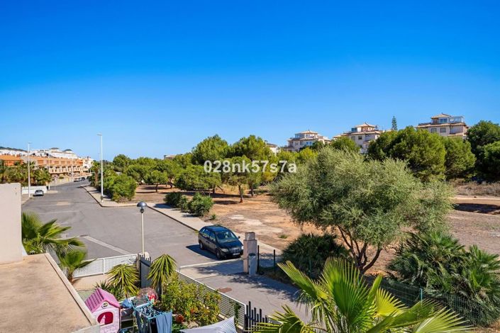 Image No.32-3 Bed Villa for sale