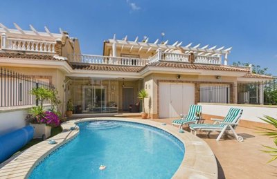 1447-625876-78d1f4f8b6655591b02d22fabb36a692d