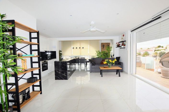 Image No.5-Villa de 5 chambres à vendre à Villamartin