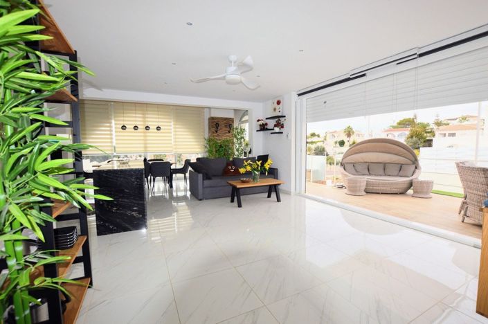 Image No.8-Villa de 5 chambres à vendre à Villamartin