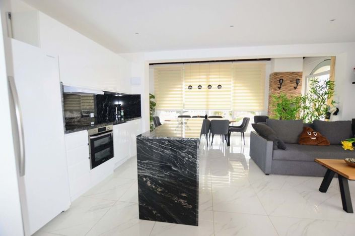 Image No.9-Villa de 5 chambres à vendre à Villamartin