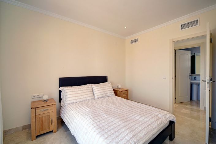 Image No.23-2 Bed Apartment for sale