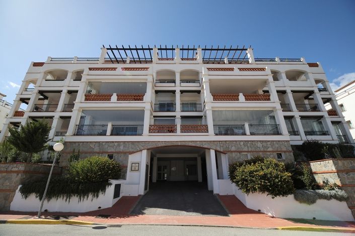 Image No.35-2 Bed Apartment for sale