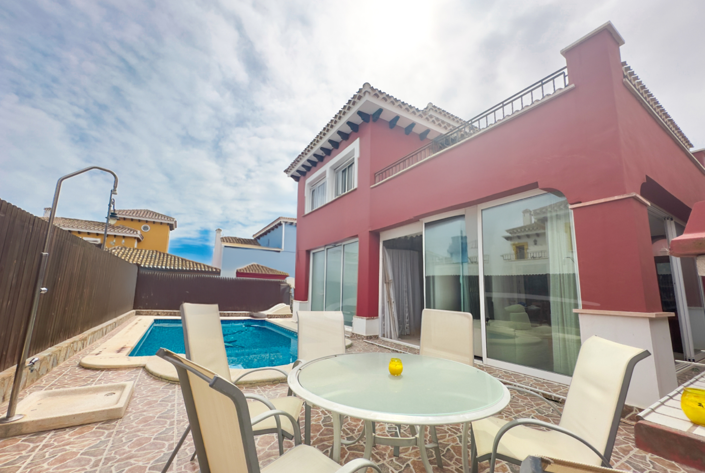 Image No.2-3 Bed Villa for sale