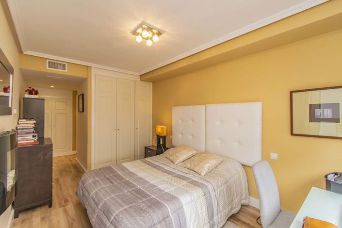 Image No.18-Maison de ville de 5 chambres à vendre à Estepona