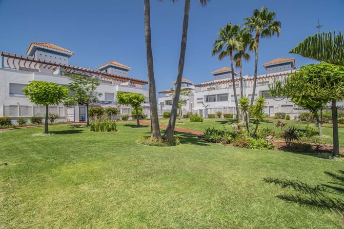 Image No.3-Maison de ville de 5 chambres à vendre à Estepona