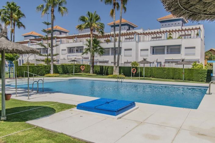 Image No.5-Maison de ville de 5 chambres à vendre à Estepona