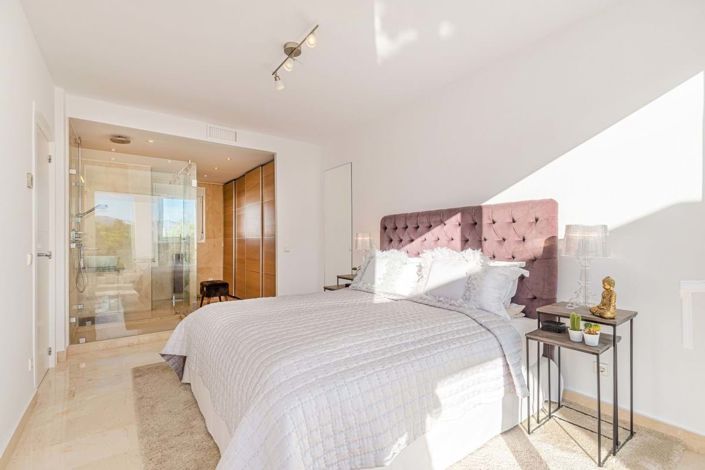 Image No.22-3 Bed Apartment for sale