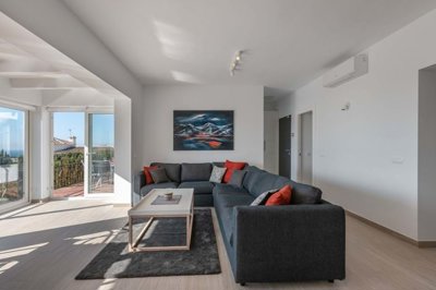 1447-284529-78d1f4f8b6655591b02d22fabb36a692d