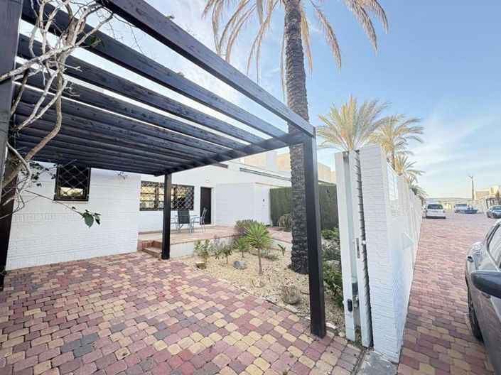 Image No.18-2 Bed Villa for sale