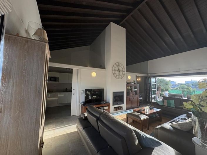 Image No.22-2 Bed Villa for sale