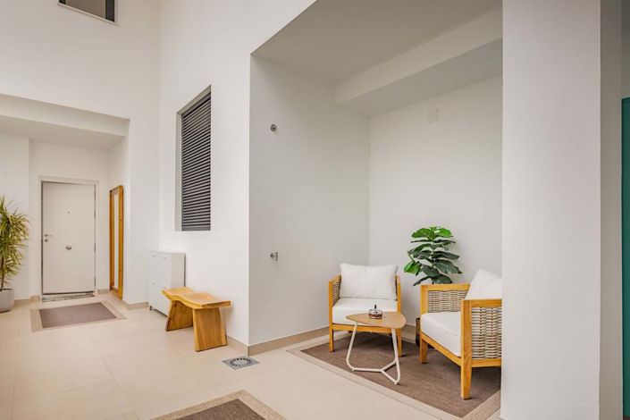 Image No.18-2 Bed Property for sale