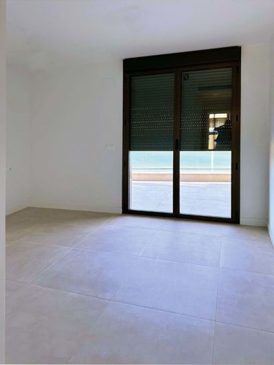 Image No.12-3 Bed Apartment for sale