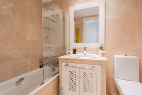 Image No.21-3 Bed Apartment for sale