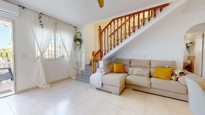 Image No.14-3 Bed Townhouse for sale