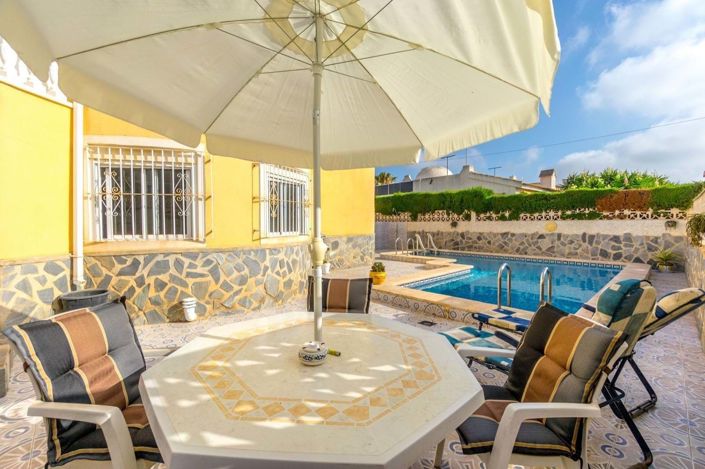 Image No.21-Villa de 4 chambres à vendre à Villamartin