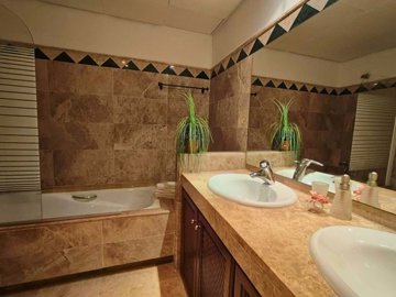 1447-629489-78d1f4f8b6655591b02d22fabb36a692d