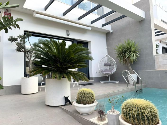 Image No.2-Villa de 3 chambres à vendre à Villamartin