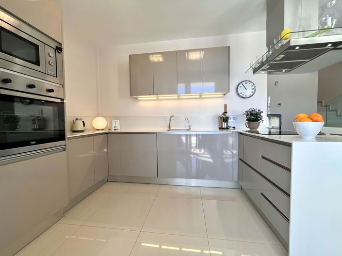 Image No.13-3 Bed Villa for sale