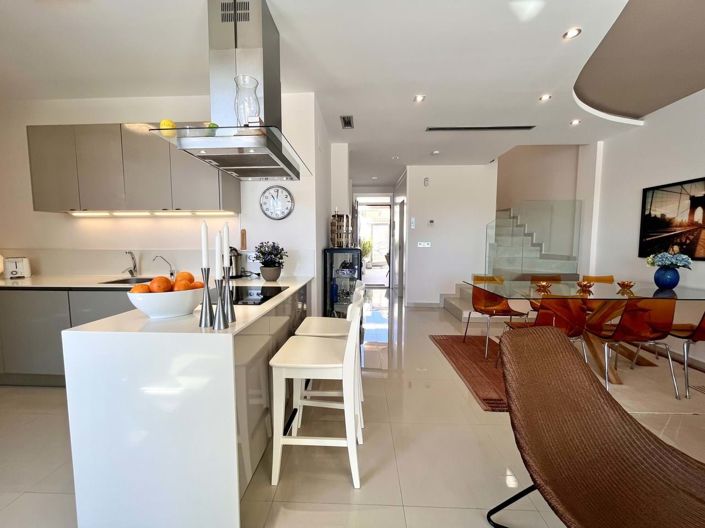 Image No.14-3 Bed Villa for sale