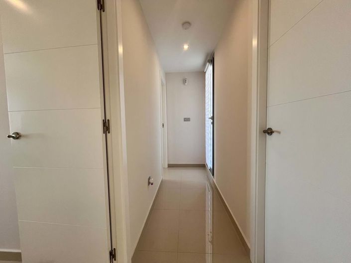 Image No.28-3 Bed Villa for sale