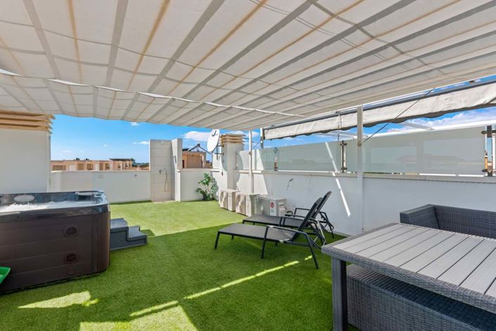 Image No.29-4 Bed Townhouse for sale