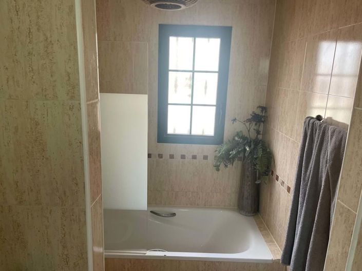 Image No.15-3 Bed Villa for sale