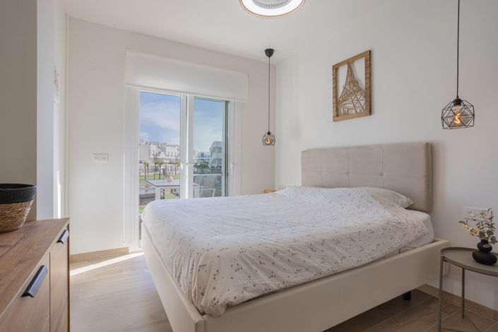 Image No.7-2 Bed Apartment for sale