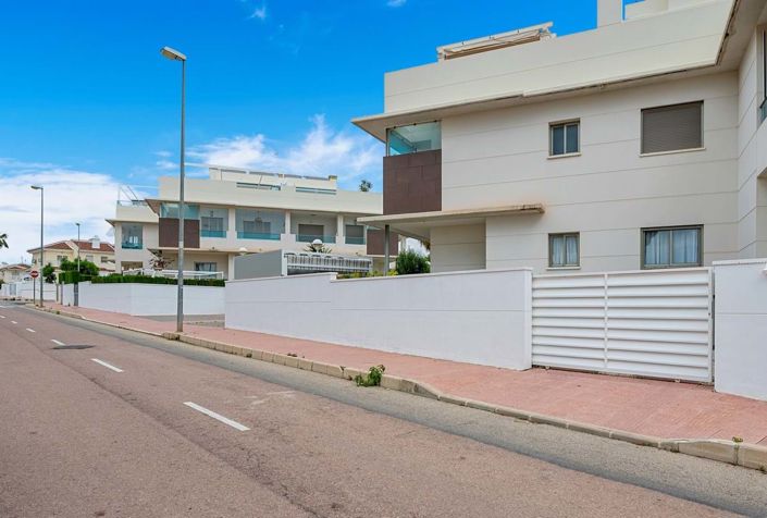 Image No.25-2 Bed Apartment for sale