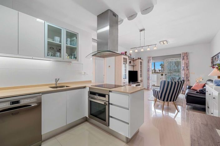 Image No.4-2 Bed Apartment for sale