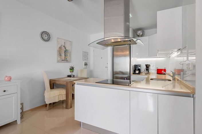 Image No.9-2 Bed Apartment for sale