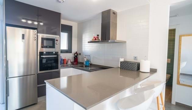 Image No.4-2 Bed Apartment for sale