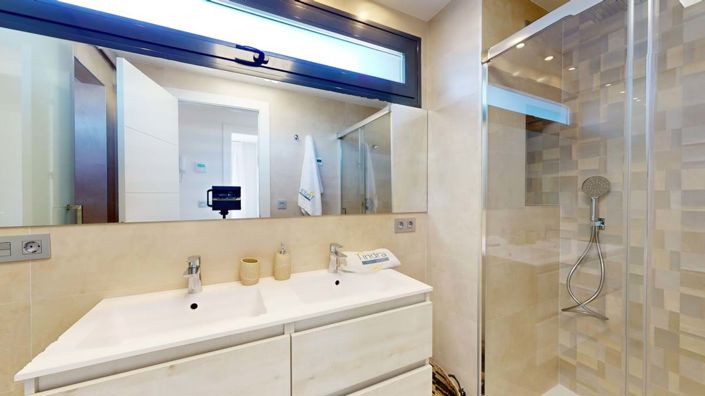 Image No.40-3 Bed Villa for sale