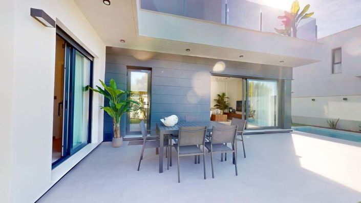 Image No.48-3 Bed Villa for sale