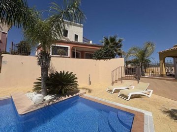 1447-632086-78d1f4f8b6655591b02d22fabb36a692d