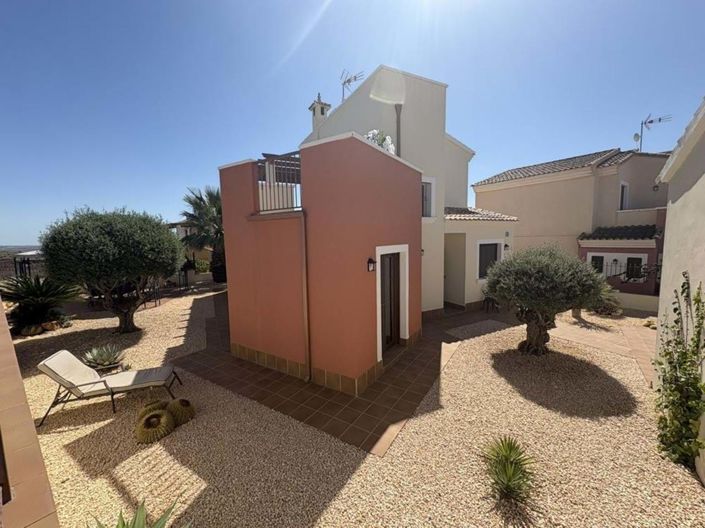 Image No.26-3 Bed Apartment for sale