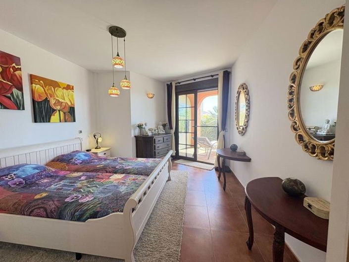 Image No.30-3 Bed Apartment for sale